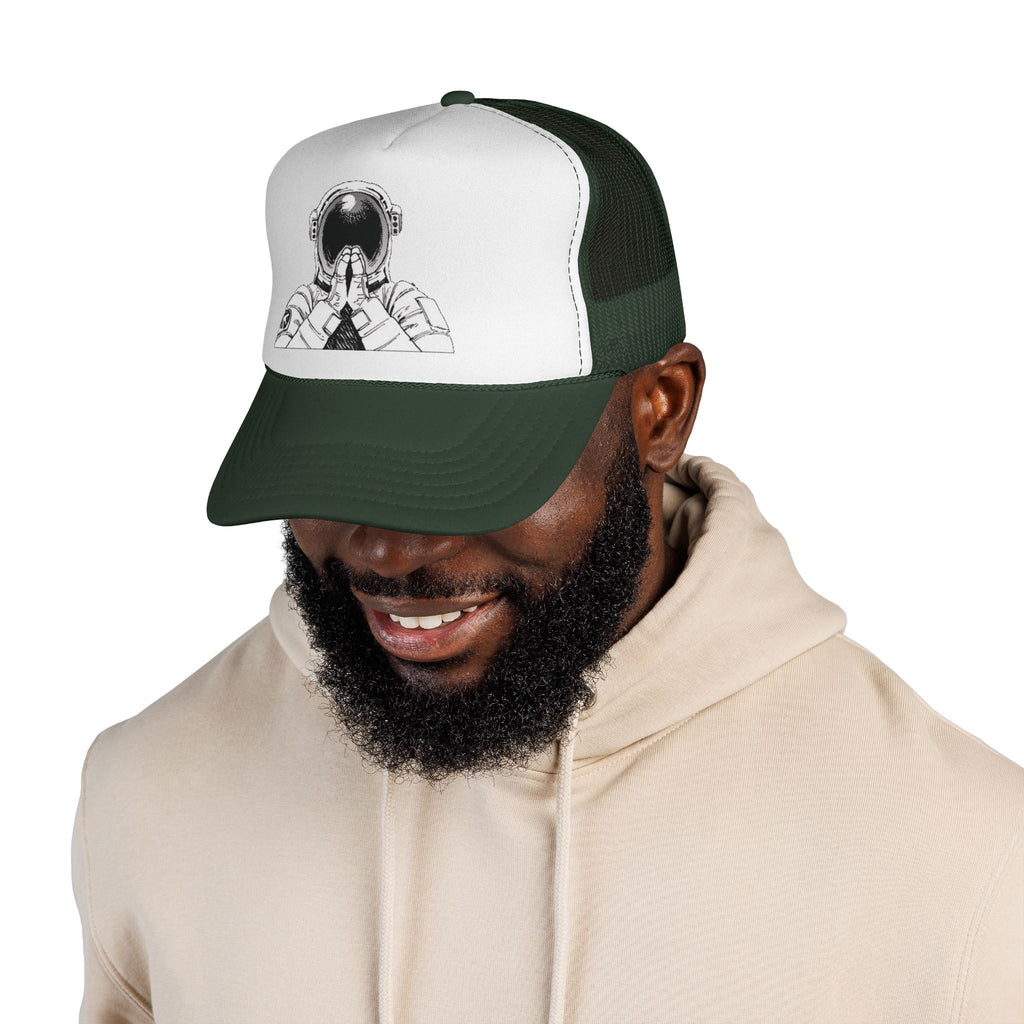 Praying Astronaut Trucker Cap – Vintage Space Helmet Graphic Mesh Hat